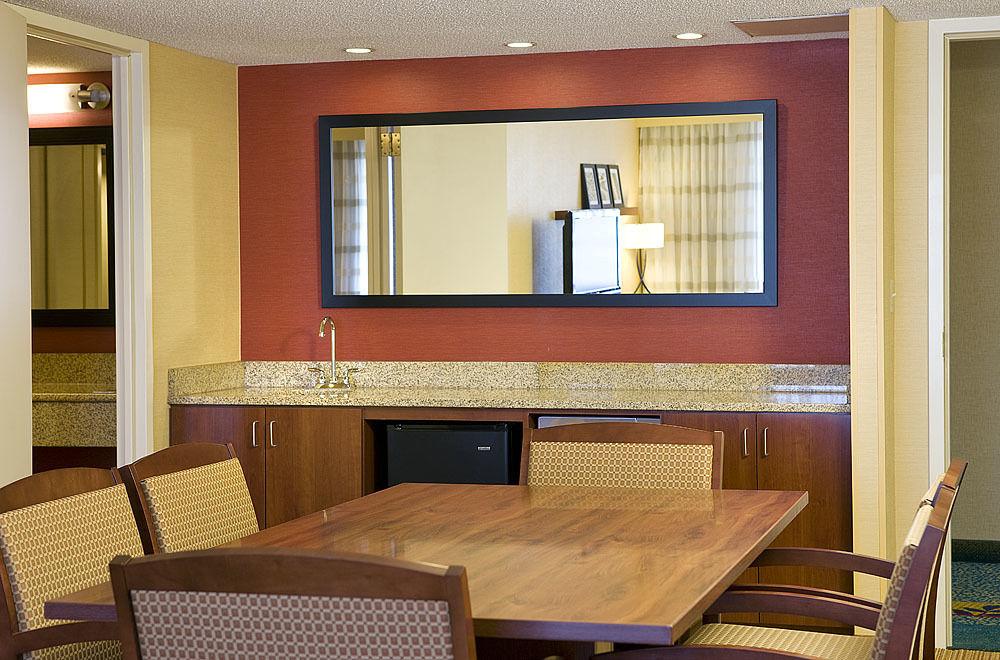 Courtyard By Marriott Denver Airport Ngoại thất bức ảnh
