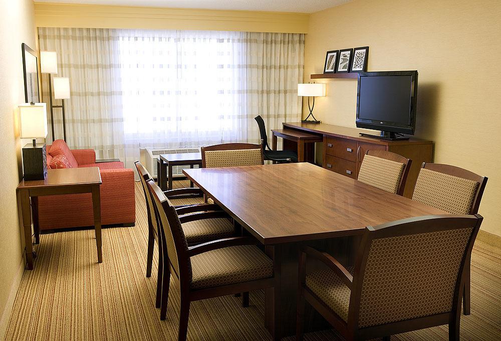 Courtyard By Marriott Denver Airport Ngoại thất bức ảnh