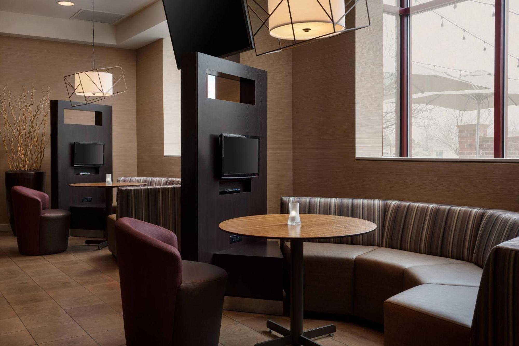 Courtyard By Marriott Denver Airport Ngoại thất bức ảnh