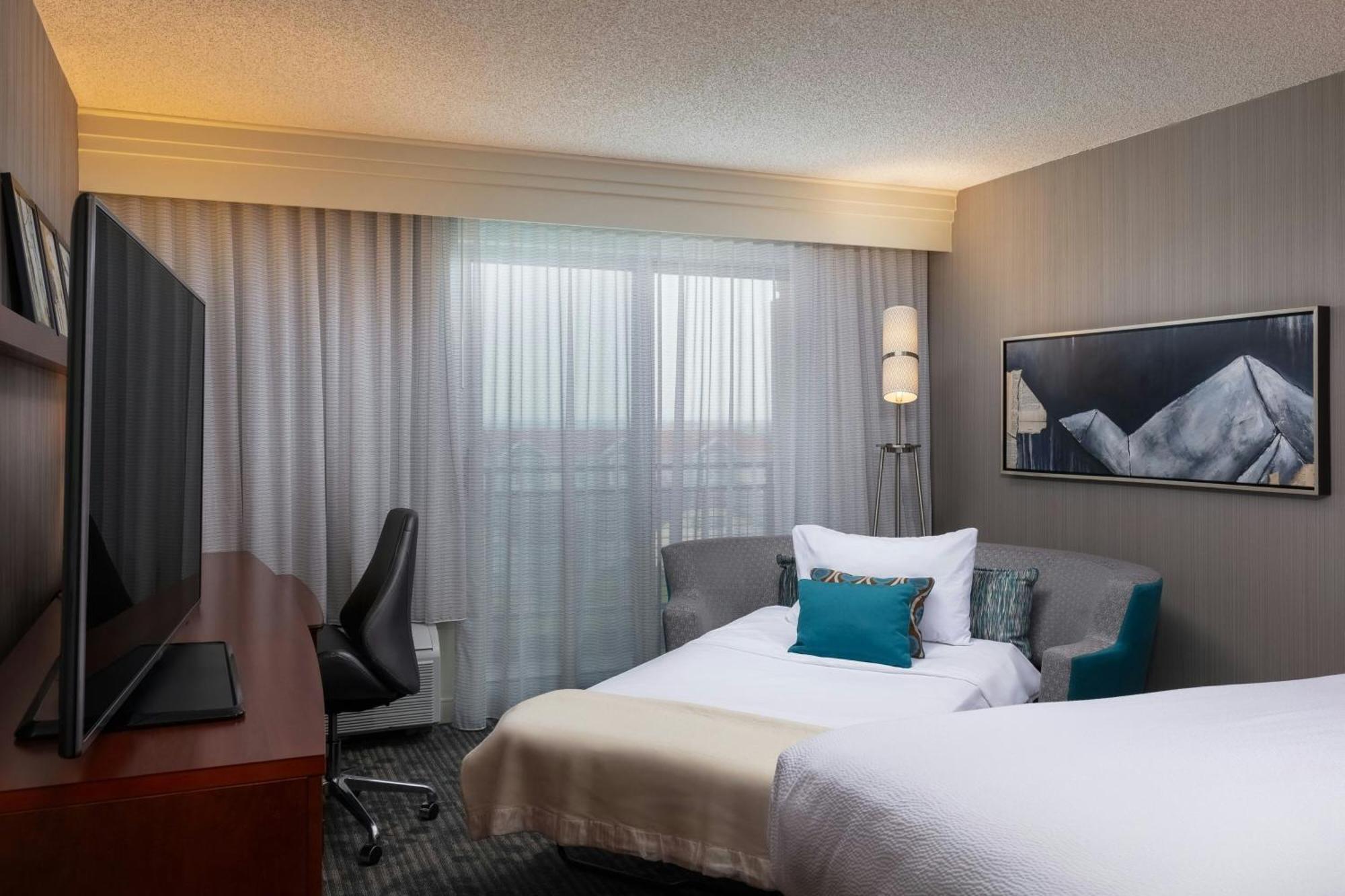 Courtyard By Marriott Denver Airport Ngoại thất bức ảnh