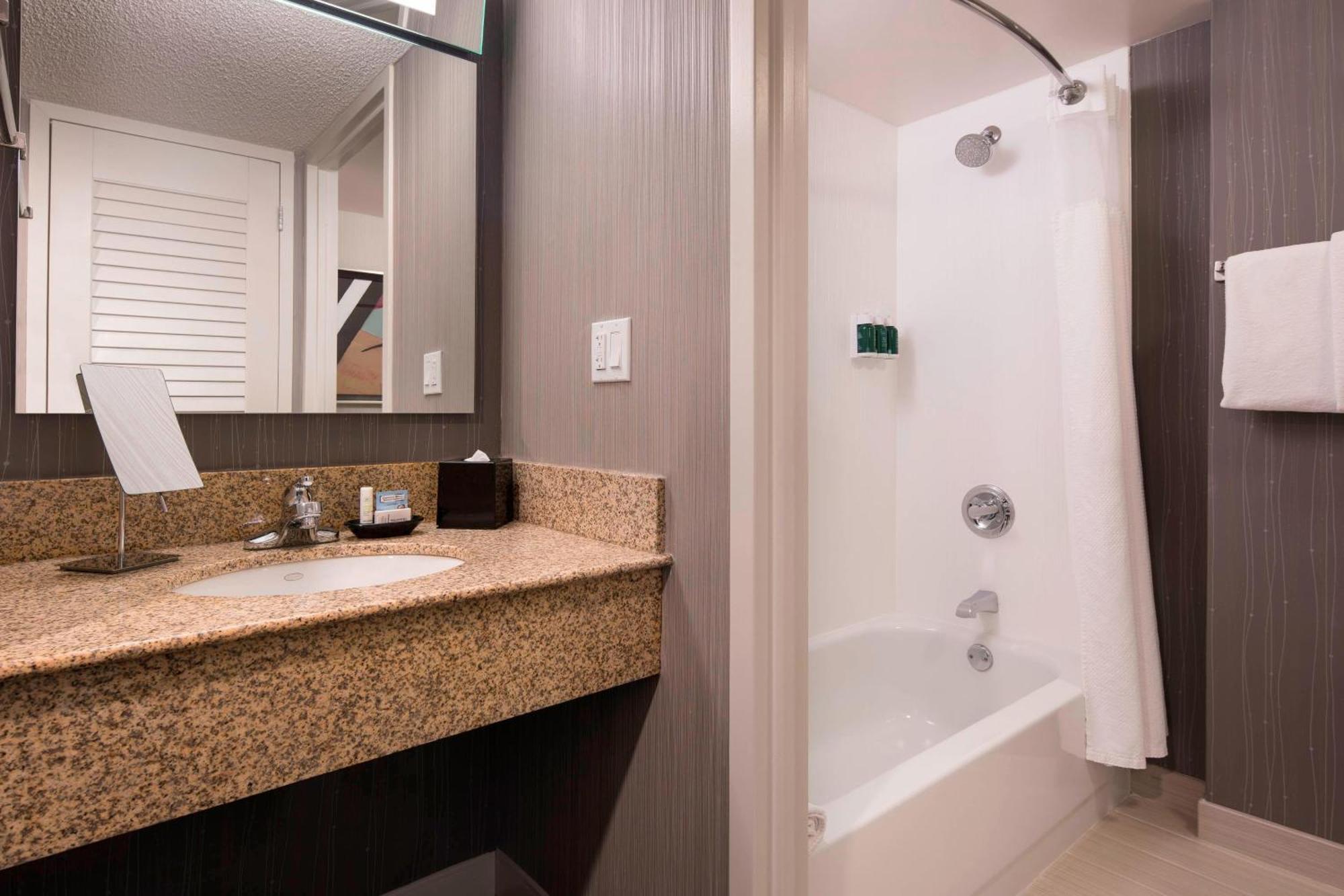Courtyard By Marriott Denver Airport Ngoại thất bức ảnh
