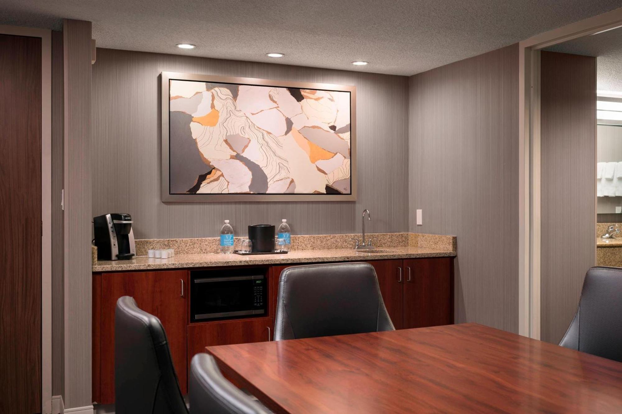 Courtyard By Marriott Denver Airport Ngoại thất bức ảnh
