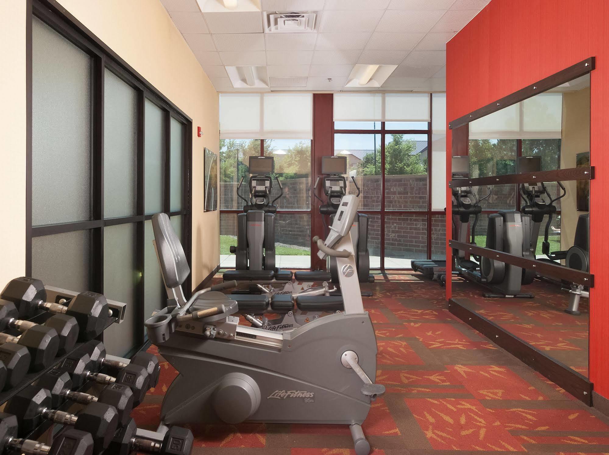 Courtyard By Marriott Denver Airport Ngoại thất bức ảnh